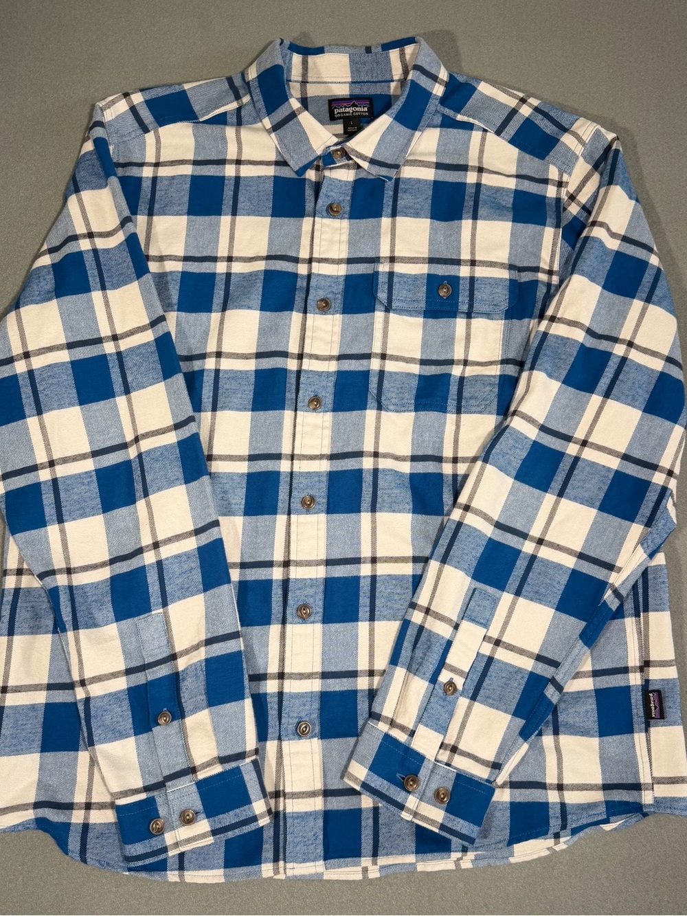 Patagonia Fjord Flannel Shirt Men's L Blue Cream Plaid Organic Cotton